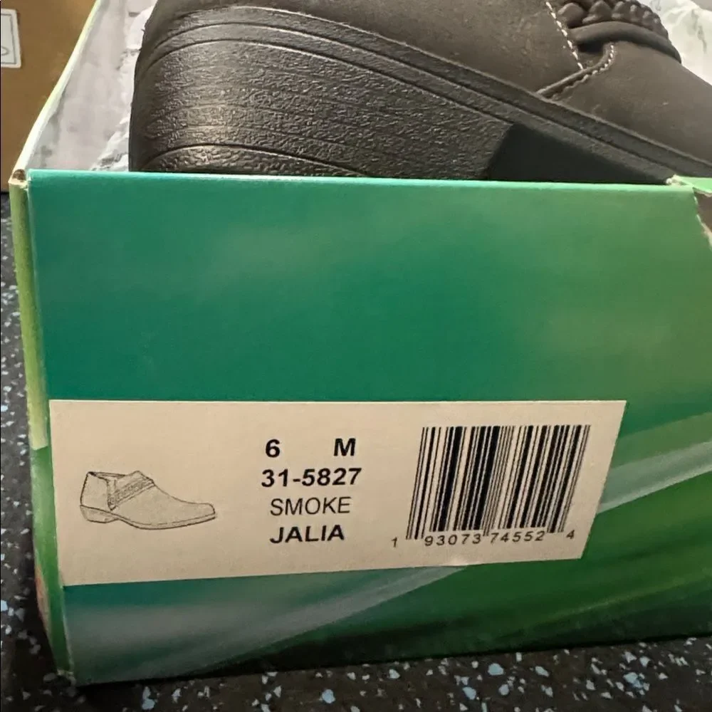 Easy Street Jalia Bootie